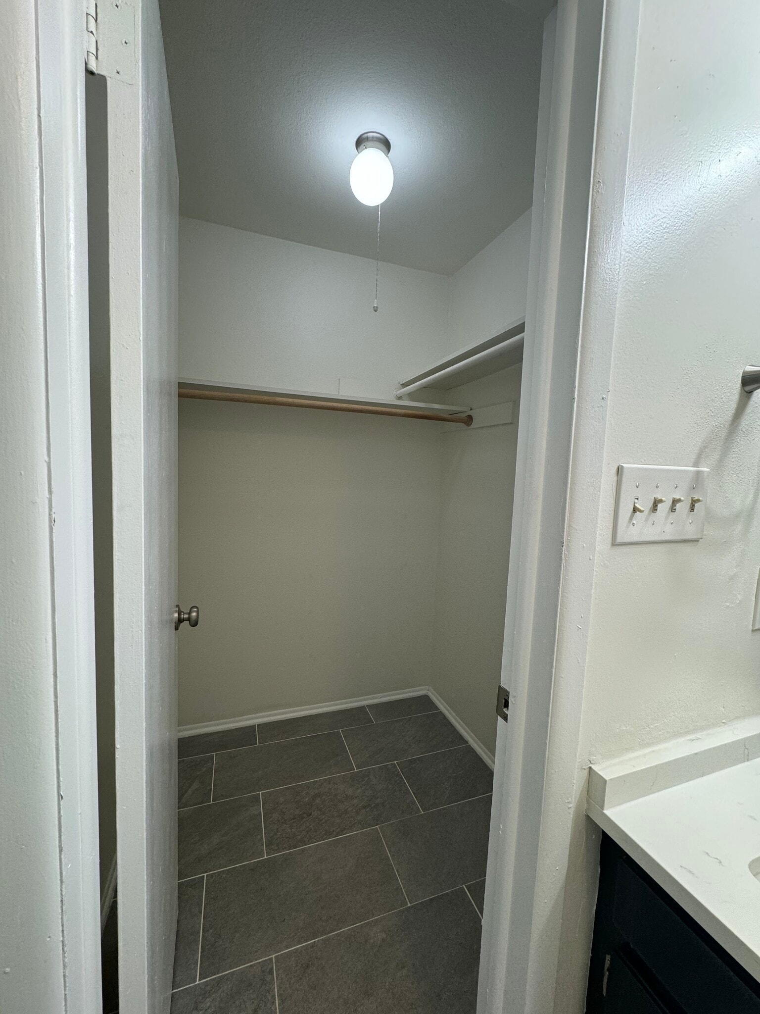 Building Photo - 1220 Tartan Ln