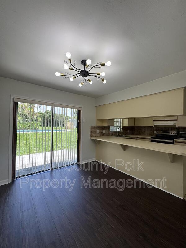 Building Photo - 8601 Sunnydale Ln