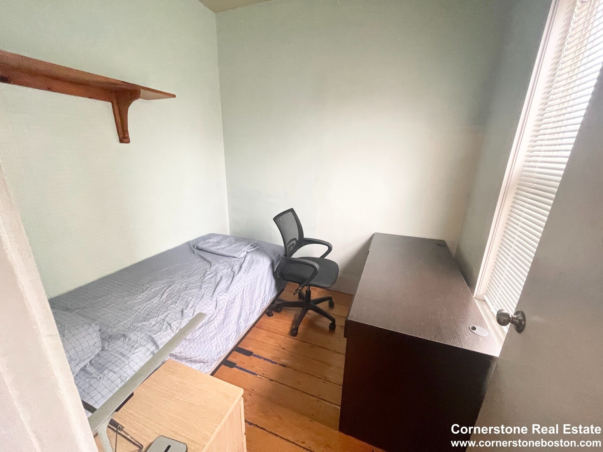 Building Photo - 1572 Tremont St