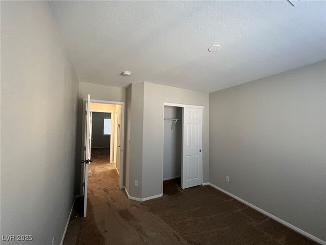 Building Photo - 6462 Abbey Door Ct