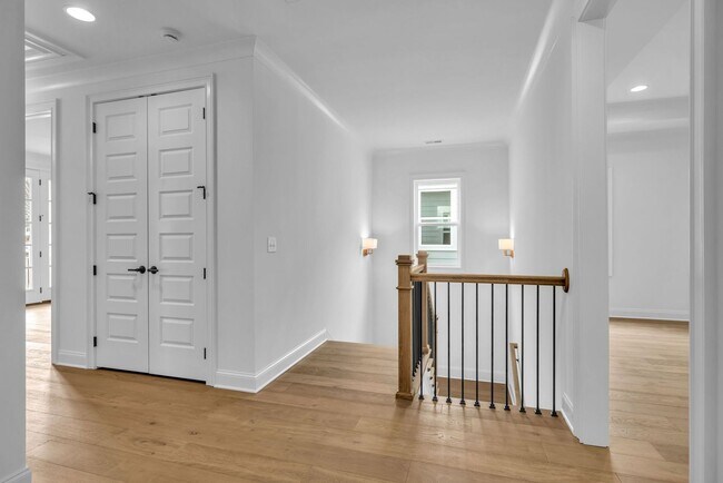 Building Photo - Luxury living in this brand new home - Franklin, TN