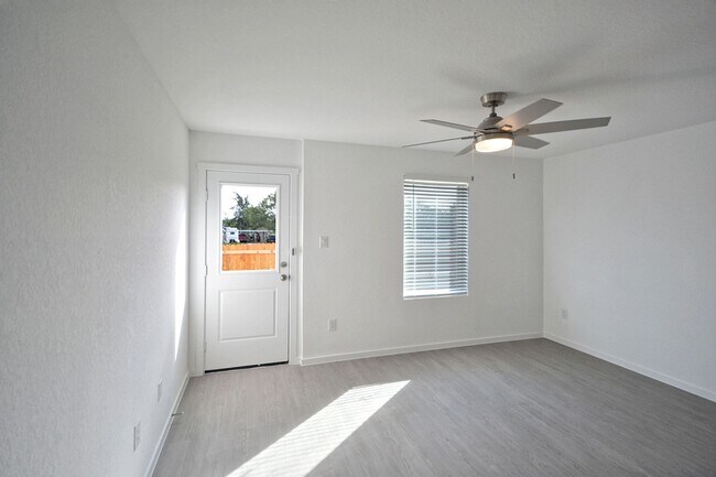 Building Photo - 12127 Floral Blossom