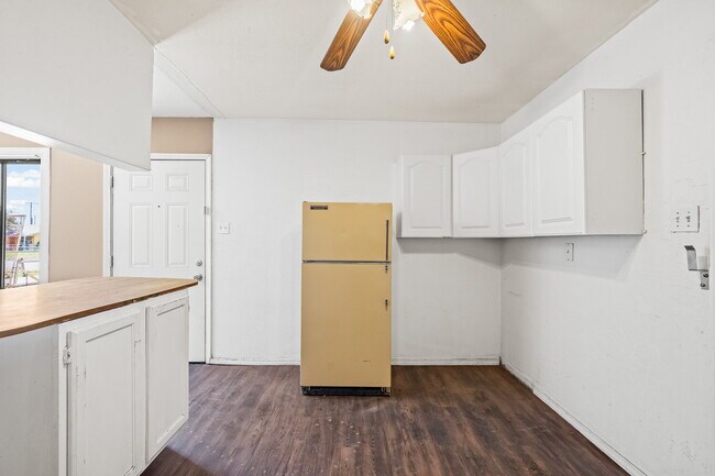 Building Photo - Cute Two Bedroom House, Minutes from TTU &...