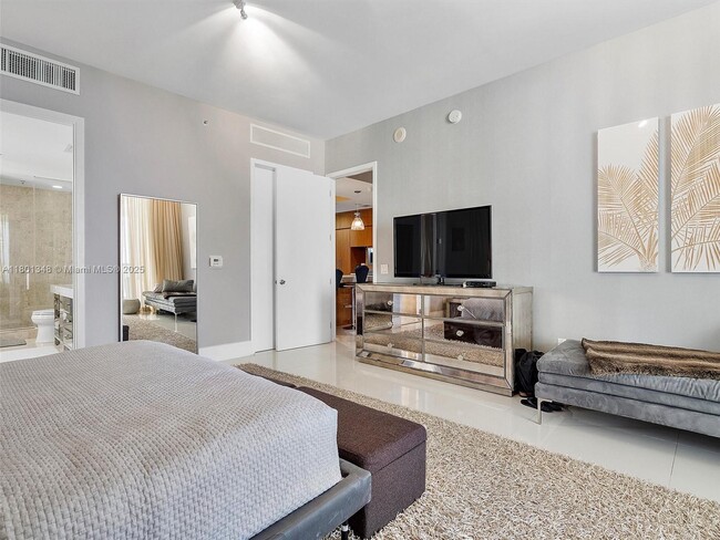 Building Photo - 9705 Collins Ave