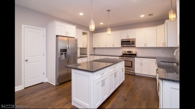 Building Photo - 227 E McClellan Ave