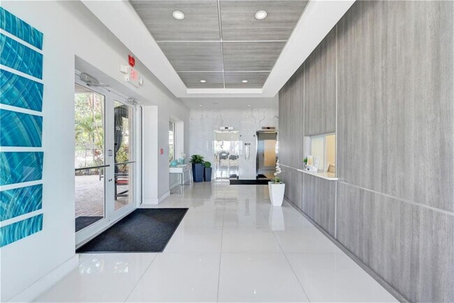 Building Photo - 345 N Fort Lauderdale Beach Blvd