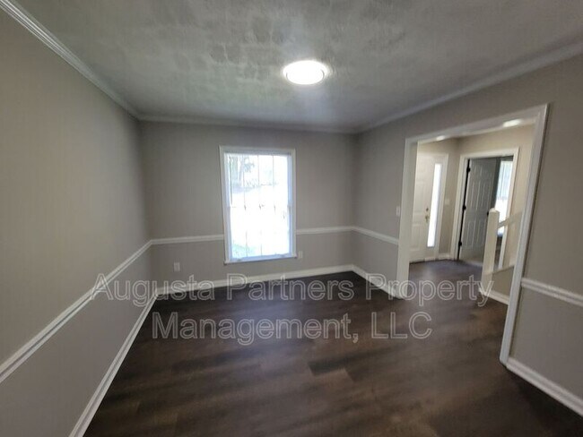 Building Photo - 428 Pleasant Home Rd