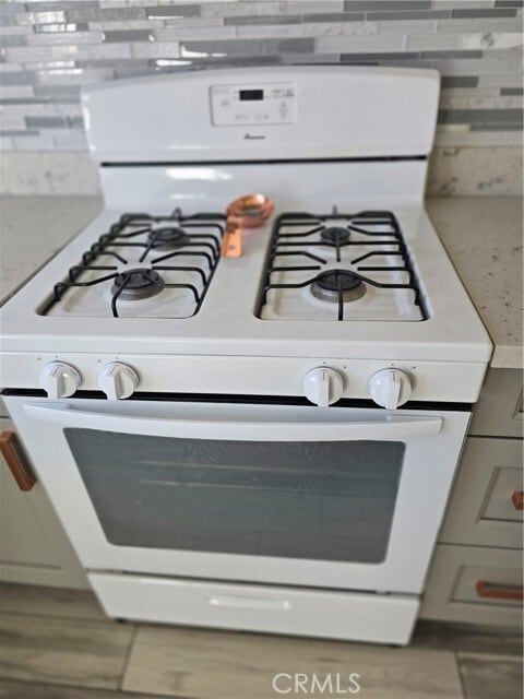 Building Photo - 396 N Mentor Ave