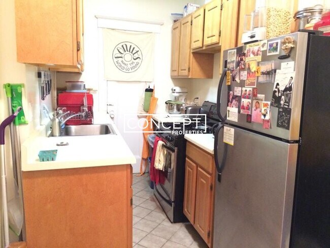 Building Photo - 1610A Massachusetts Ave. Unit 1B