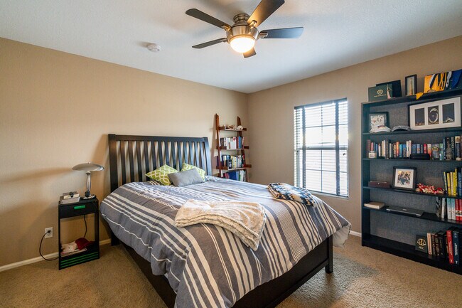 Building Photo - 2681 Stonecrop Ridge Grove