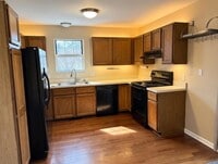 Building Photo - 3496 Burbank Dr