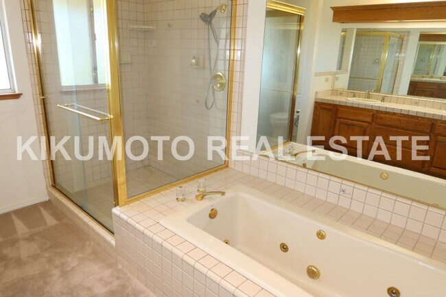 Building Photo - Riverlake 4 bedroom, 3 bath, 3 car home