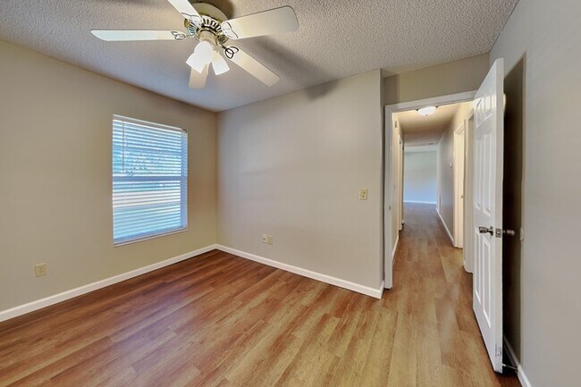 Building Photo - 3178 Phonetia Dr