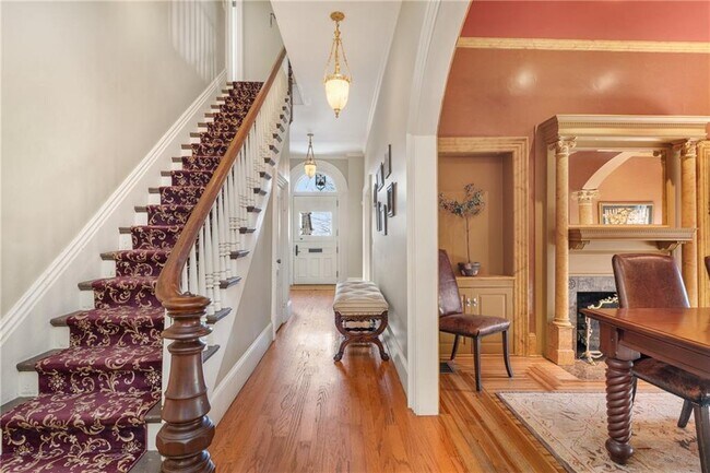 Building Photo - 287 Gibbs Ave