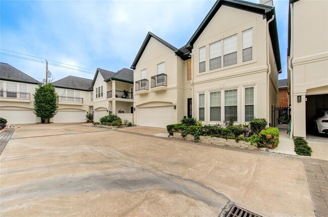 Primary Photo - 2217 Potomac Dr