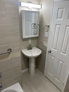Building Photo - 2626 Tidewater Dr