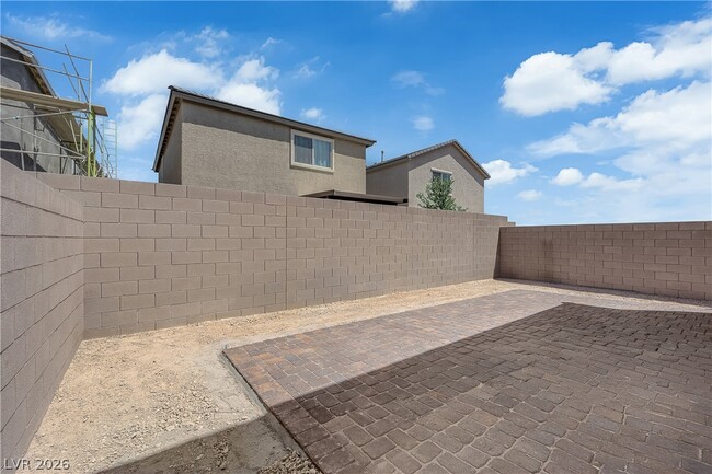 Building Photo - 6088 S Tomsik St