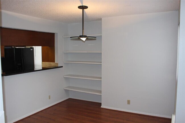 Building Photo - 2110 Rio Grande St