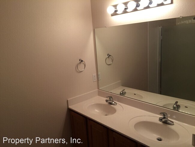 Building Photo - 4 br, 2.5 bath House - 3327 Flat Iron Rd NE