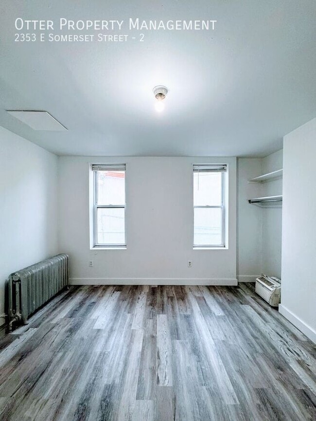 Building Photo - 2353 E Somerset St