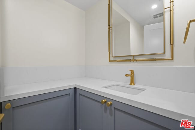 Building Photo - 4762 Charters Ave