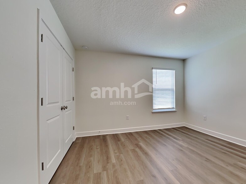 Building Photo - 2560 Spring Moss Ct