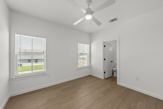 Building Photo - 1416 Speight Ave