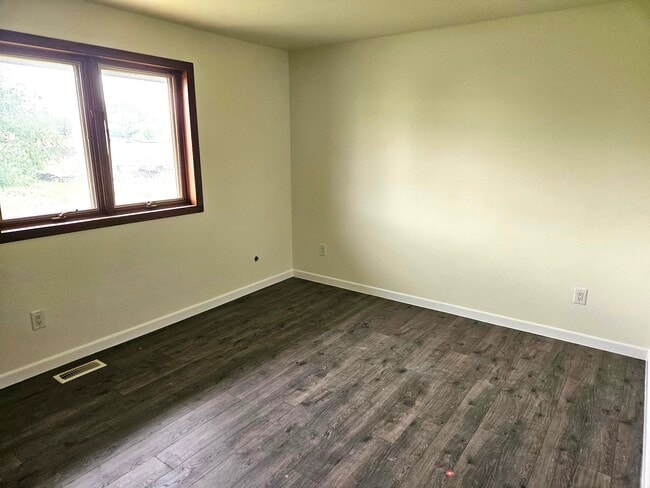 Building Photo - 738 S Watermelon Dr