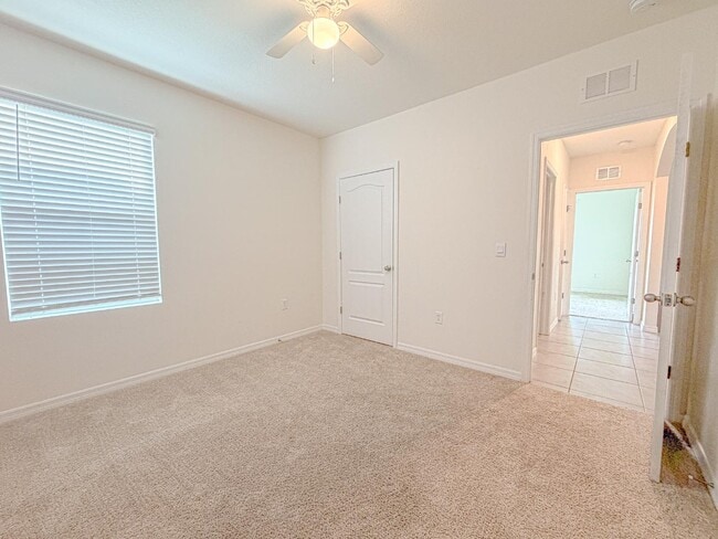 Building Photo - 309 Sofia Ln