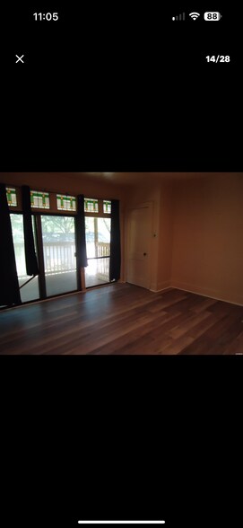 Building Photo - 126 Parkhill St