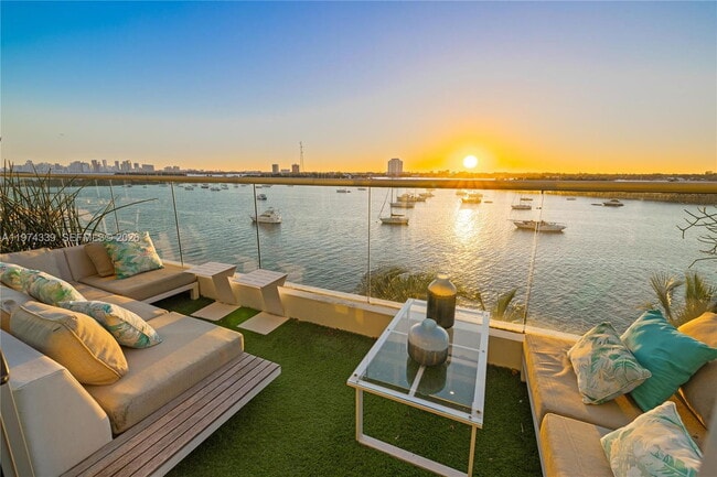 Building Photo - 7934 West Dr