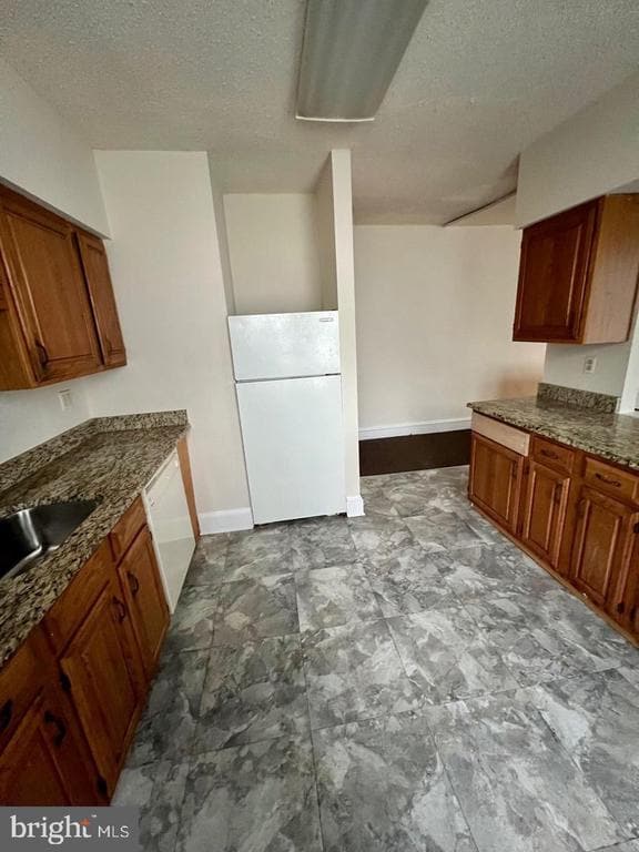 Building Photo - 46 Holland Ave