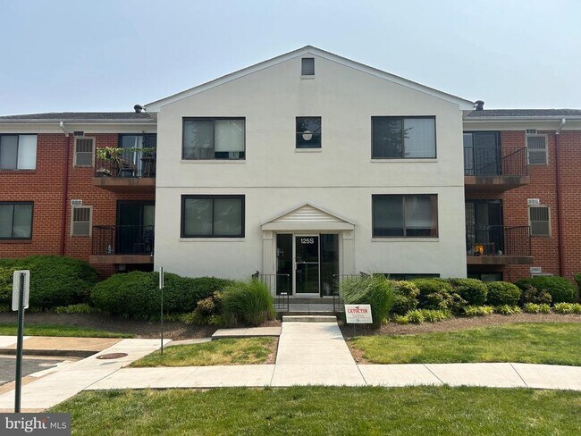 Primary Photo - 125 Clubhouse Dr SW