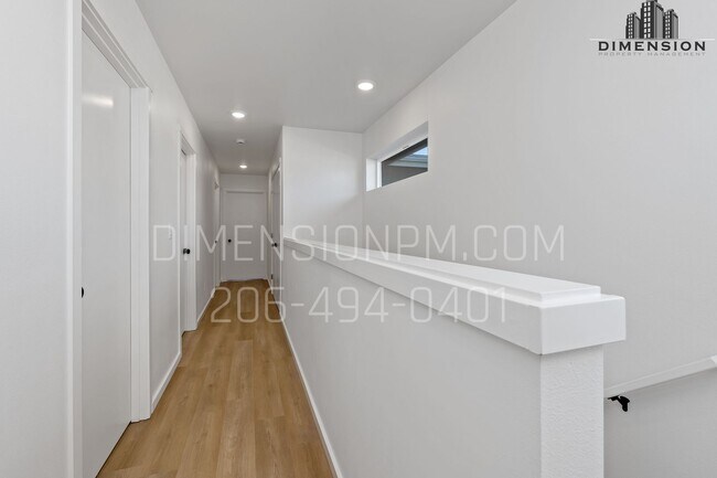 Building Photo - 17517 29th Ave E