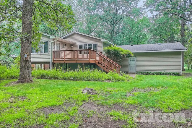 Building Photo - 18829 147th St NW