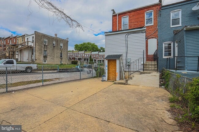 Building Photo - 2819 Presbury St