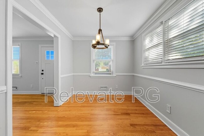 Building Photo - 8803 Weldon Dr