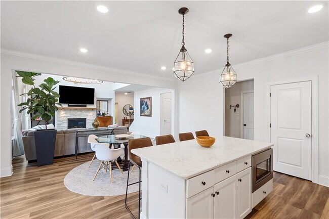 Building Photo - 409 Carmichael Cir