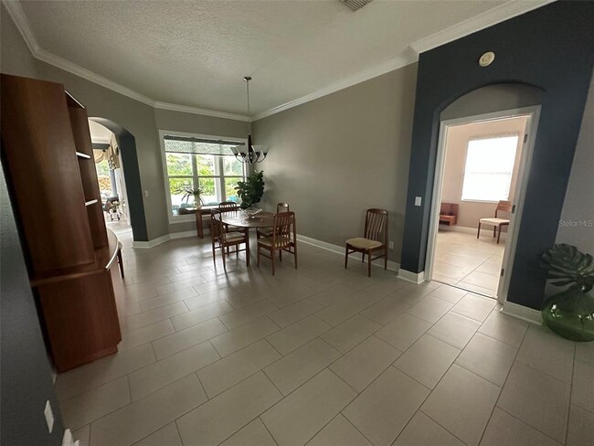 Building Photo - 1461 Chessington Cir