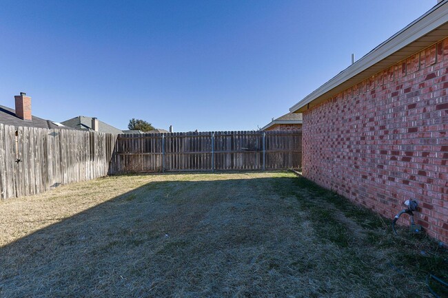 Building Photo - 5812 96th St