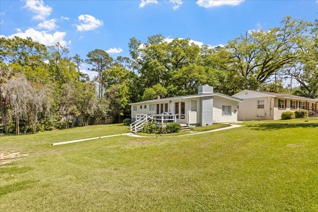 Building Photo - 4 Bedroom House Minutes from FSU