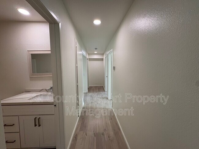 Building Photo - 33687 Whispering Palms Trail