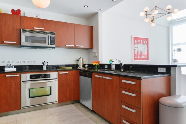 Building Photo - 3131 NE 188th St