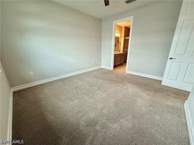 Building Photo - 842 Enbrook Lp