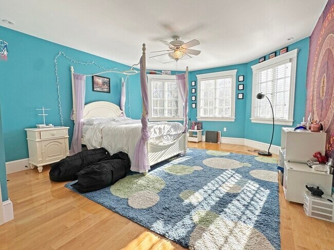 Building Photo - 66 Forest Ave