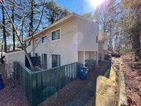 Building Photo - Fantastic 3 bedroom Raleigh Condo