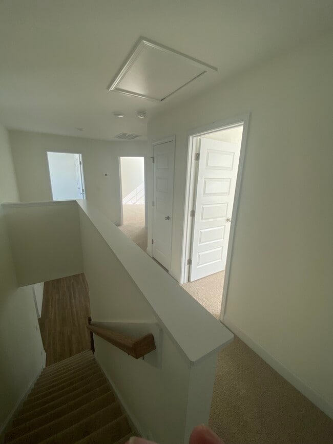 Building Photo - 3862 Blackhills Rd