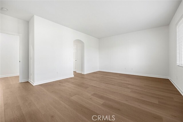 Building Photo - 2556 Pearblossom St