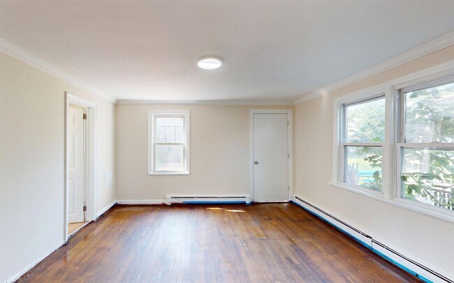 Building Photo - 236 Battle Ave