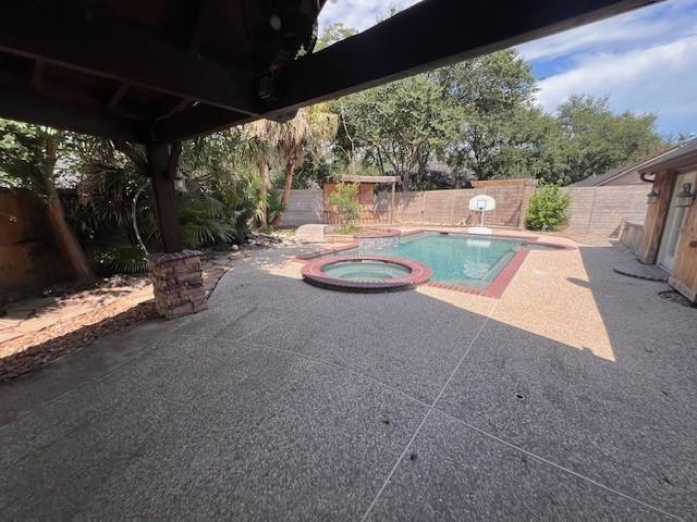 Building Photo - 2602 Cloverfield Ct